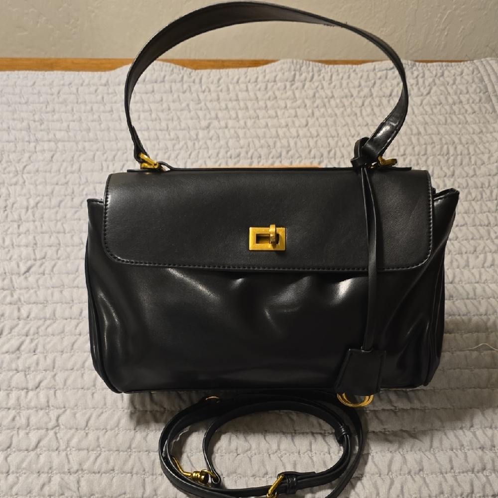 Elegant Black Leather Handbag